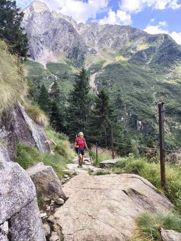 Un altro passaggio attrezzato, con le cime di fronte