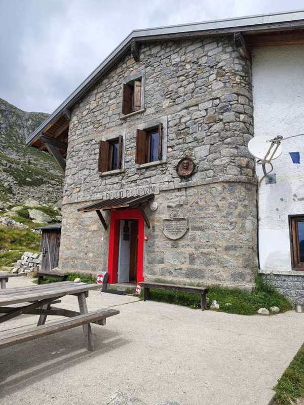 Arrivo al Rifugio Prudenzini, 2253 m